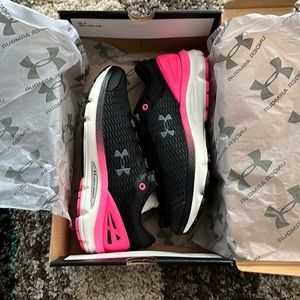 Brand new never worn Authentic woman’s UA W charged intake 3 Size5.5